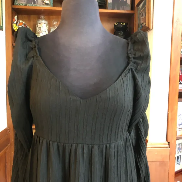 ASTR The Label Ruched Puff Sleeve Midi Dress - Image 2