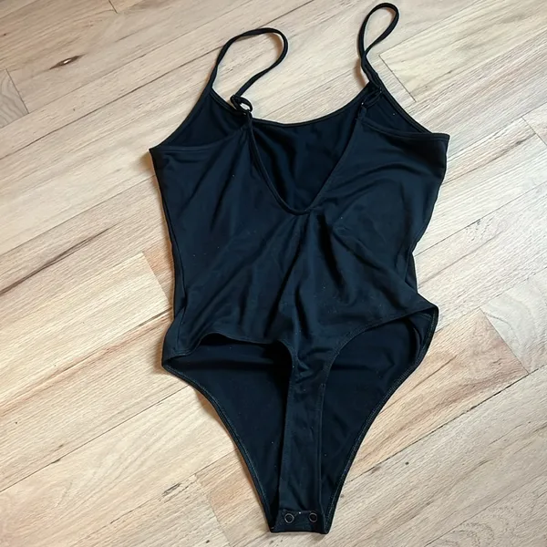 NWT American Eagle black bodysuit size small. Adjustable straps - Image 2