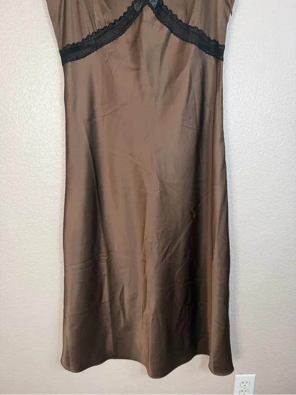 House Of Harlow 1960 Brown Satin Maxi Dress With Black Lace Trim size Large $198 - Image 6