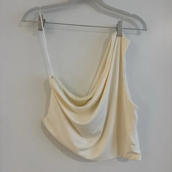 H&M One Shoulder Top - Image 3