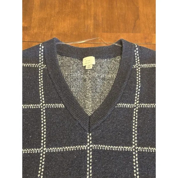 A New Day Women's Navy V-Neck Boxy Sweater Vest Windowpane Cute Chic Breathable - Image 2