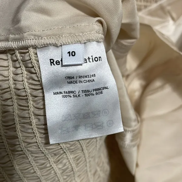 💖 NWT Reformation 100% Silk Roe Puff Sleeve Shirred Blouse in Champagne Gold - Image 7