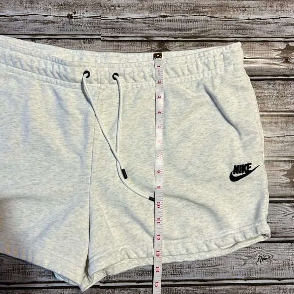 Nike Women's Light Gray Athletic Shorts - Image 5
