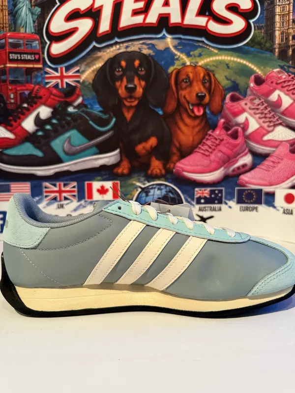 Women’s Adidas Runvista size 7.5w - Image 3
