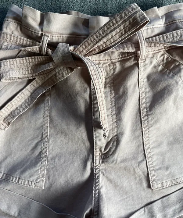 Abercrombie High Waisted Shorts Size XS - Image 2