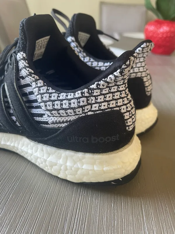 Adidas ULTRABOOST 5.0 DNA SHOES Women’s - Image 7