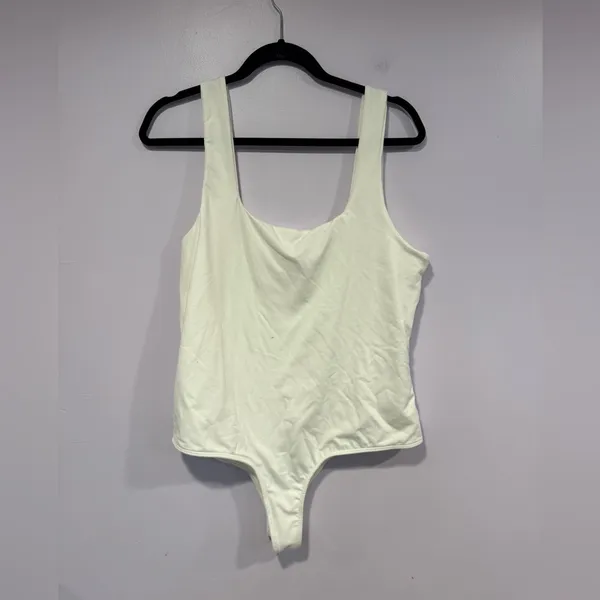 White‎ Arula square neck bodysuit White Size 1X - Image 4