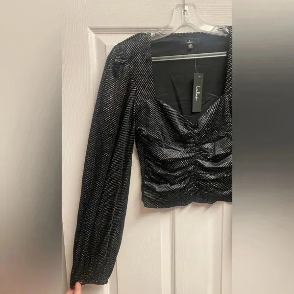 NWT Lulus Cropped Sequin/Sparkle Top Size Small - Image 2
