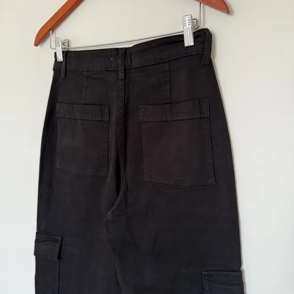 Annie Wear Raw Hem Black Cargo Wide Leg Cropped Jeans Edgy Utility Streetwear M - Image 4