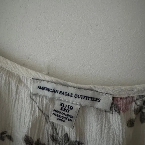 American Eagle Off the Shoulder‎ White Floral Boho Flowy Blouse - Image 5