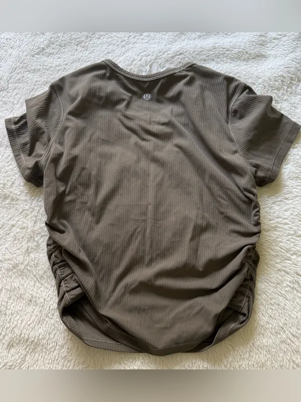 Lululemon Ribbed Buttery Soft Short Sleeve Top Size 6 - Image 2