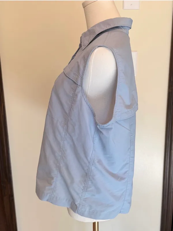 L. L. Bean light blue button down vest - Image 8