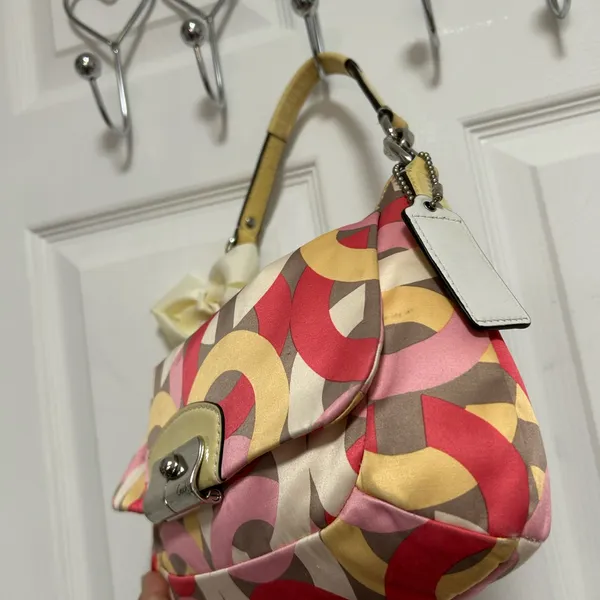 COACH Y2K F22748 Geometric Print Hobo Bag in Red Pink Gold /crossbody bag - Image 3