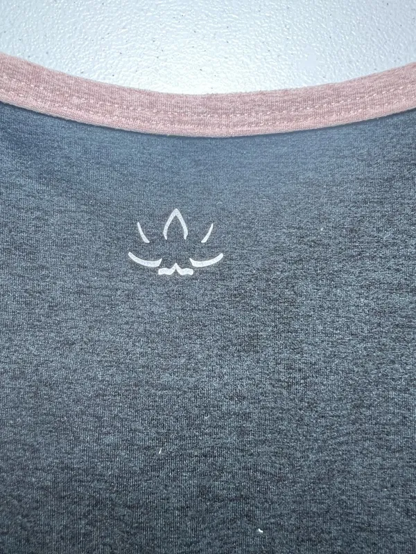 Beyond Yoga Contrast High Neck Sports Bra - Black‎ & Dusty Rose Trim - Image 3