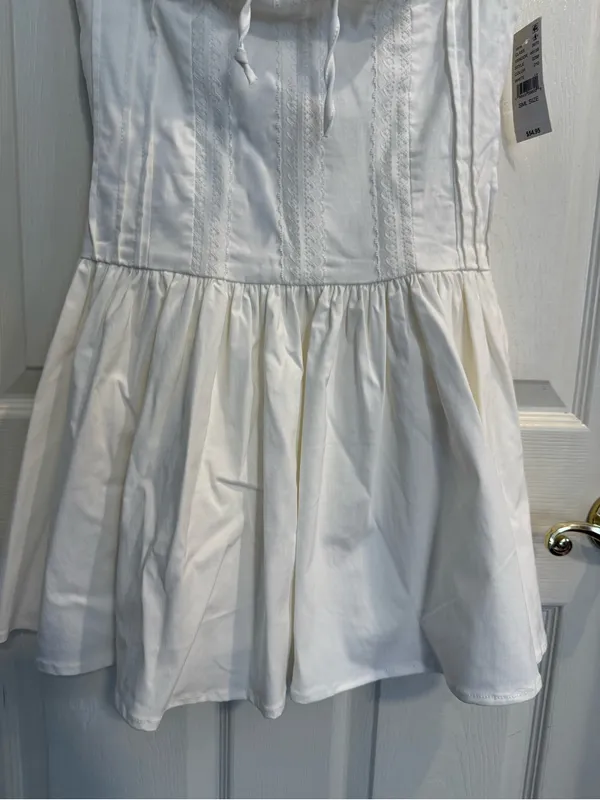 Beverly and Beck White Cotton Mini Sundress with Lace Straps - Image 7