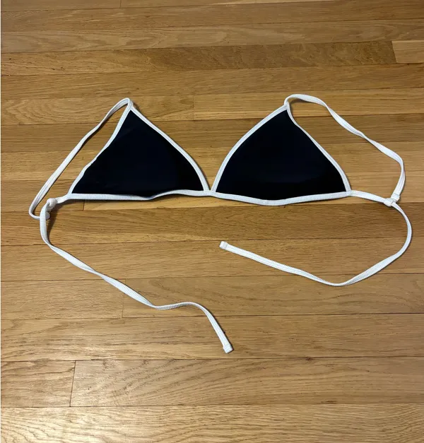 Abercrombie & Fitch Triangle Bikini Top - Image 3