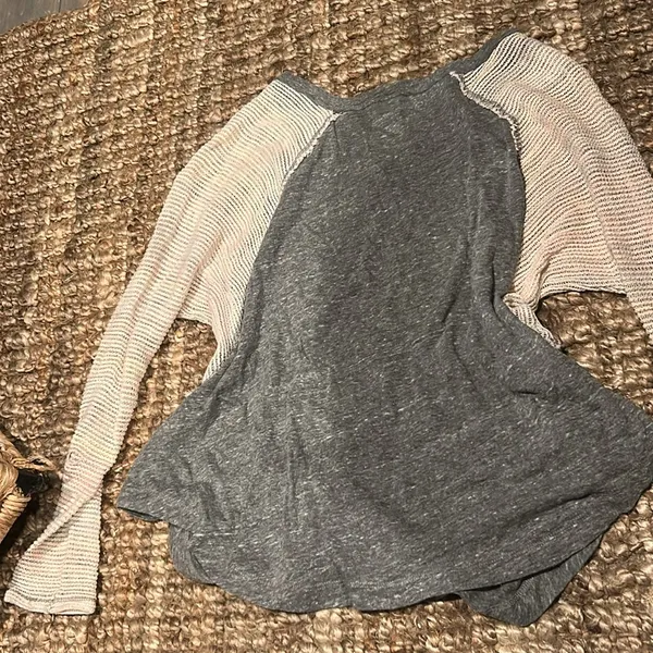 Free People We The Free Bull Skull Embroidered Raglan Long Knit Sleeve Gray Top Size Medium - Image 8