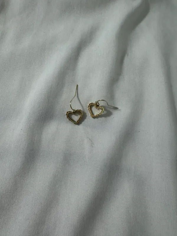 Sophee Heart Drop Earrings in Gold - Image 3