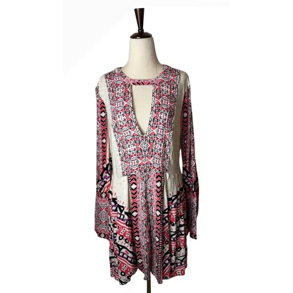 Free People Teagan Cut Out Mini Dress Women 6‎ Pink Geometric Boho Bell Sleeve - Image 2