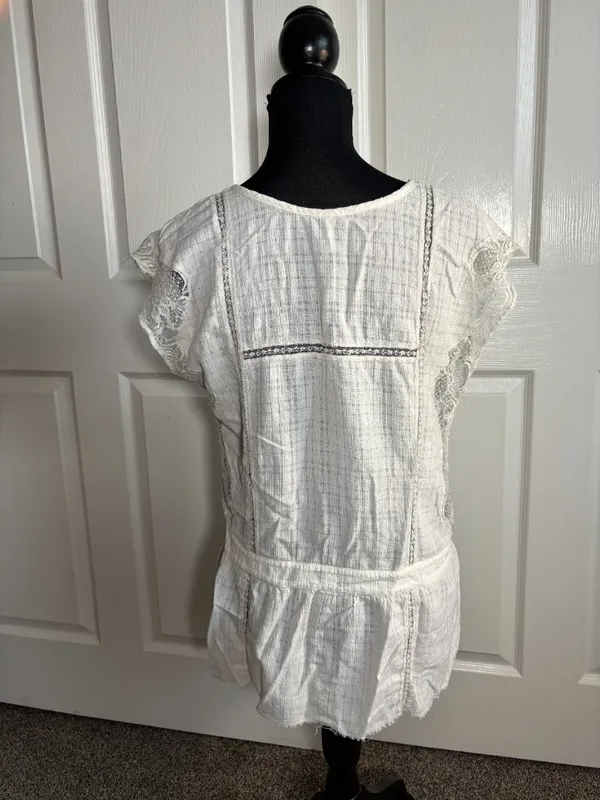 Free People ivory lace trim peplum blouse size Large - Image 2