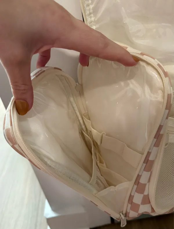 Amazon Narwey Hanging Toiletry Travel  Bag - Image 8
