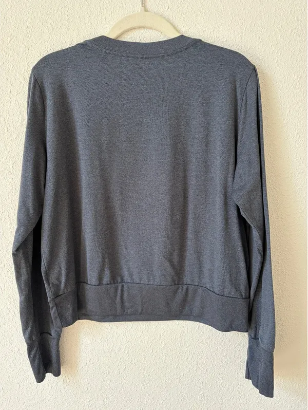 Vuori Daydream Crew Long Sleeve Shirt Blue Size Medium Sporty Athleisure Casual - Image 2