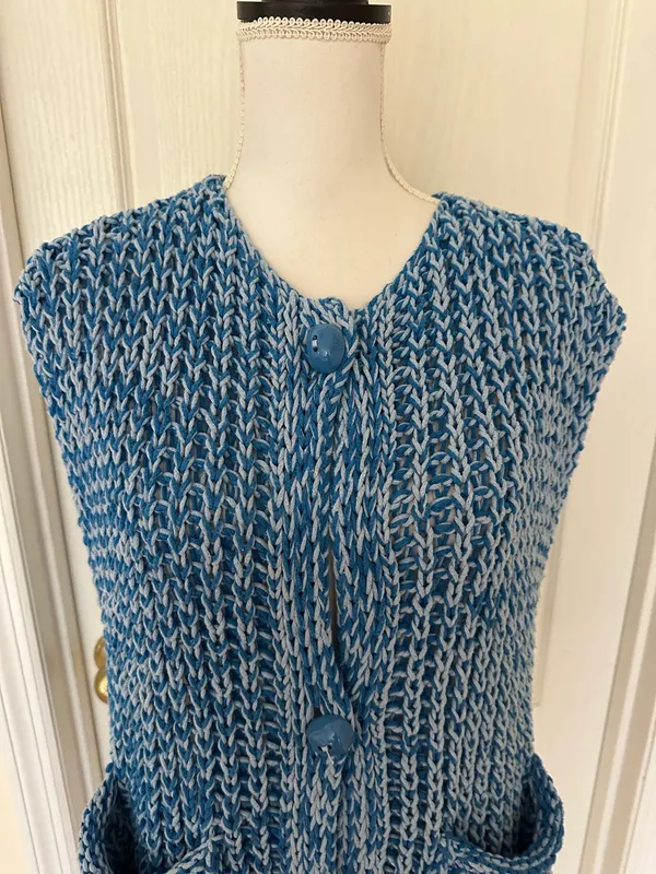 Zara Woman’s Loose Knit Blue Sweater Vest with Big Blue buttons, Sz L - Image 5