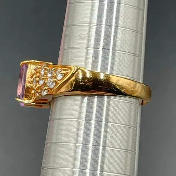 Purple Clear Rhinestone 14k Gold Electroplate Cocktail Ring Size 9 - Image 4
