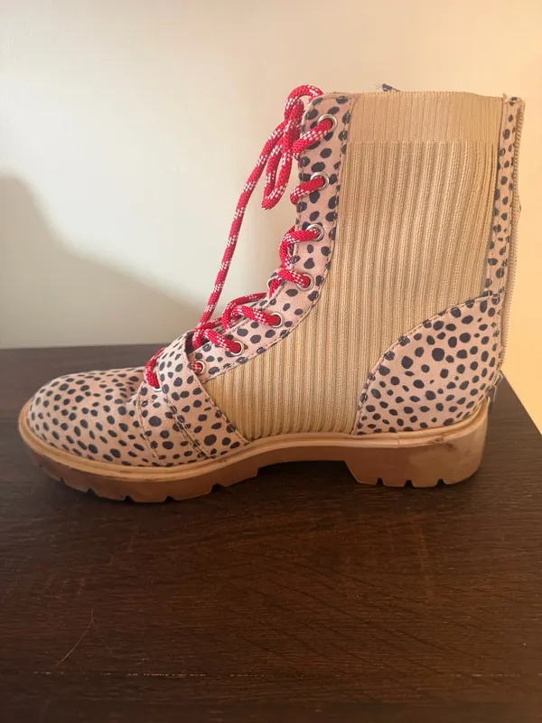 DV Leopard boots  - Image 5