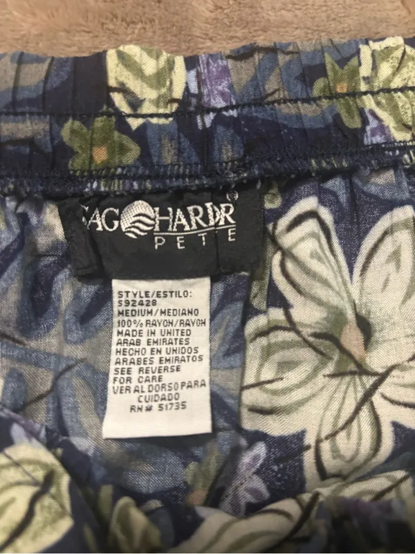 Sag Harbor Petite Pencil Skirt Women’s Size M Navy Floral with Border Print - Image 11