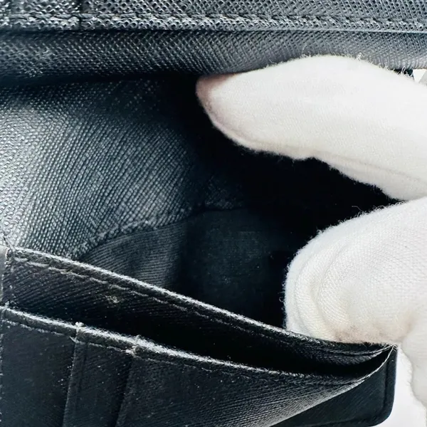 Marc Jacob’s small zip wallet EUC - Image 6