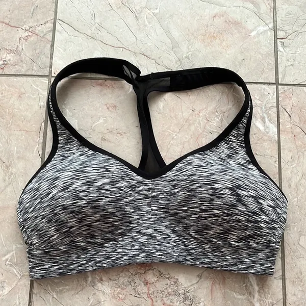 lululemon Speed Up Bra - Image 5