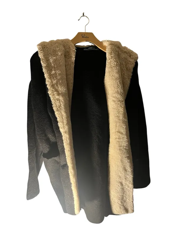 Zara Black Cardigan with Cream Sherpa Trim - Image 2
