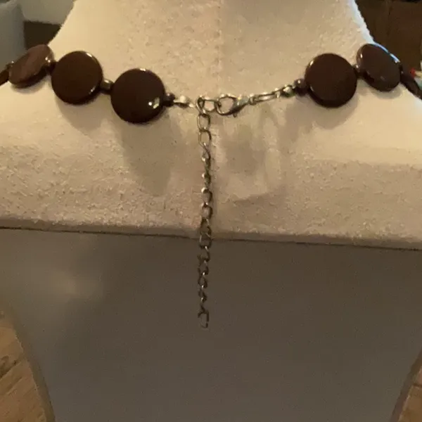 Elegant Brown Necklace - Image 3