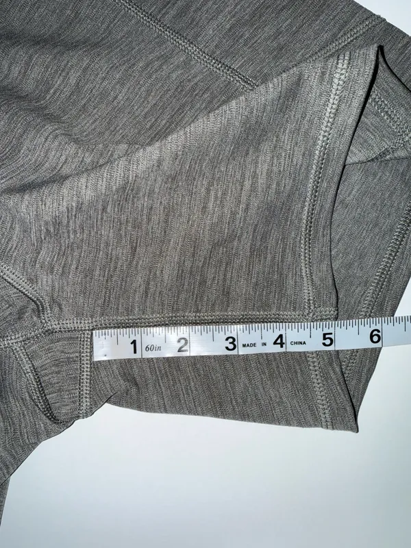 American Eagle Everything Pocket 6” Bike Short Gray Fleece Super High Rise - Image 11