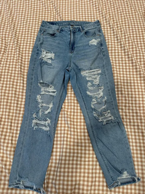 American Eagle Jeans - Image 2