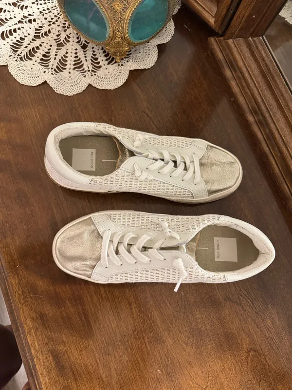 Dolce Vita Sneakers - Image 4