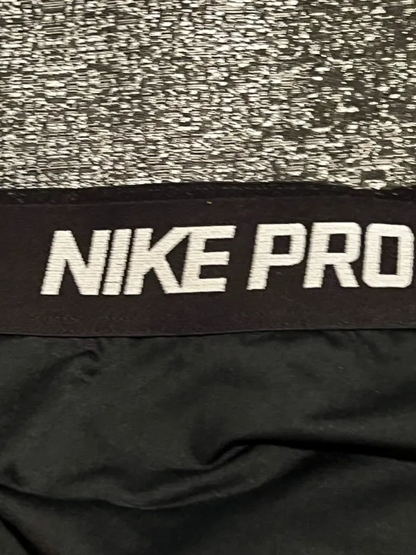 Womens small Nike Pro leggings - Image 5