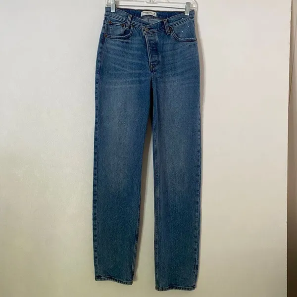 Abercrombie & Fitch 90s High Rise Straight Leg Jeans Size 26 - Image 2