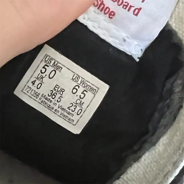 Vans Sk8-Hi High Top Skate Shoes Black White Lace Up Side Stripe Waffle - Image 7