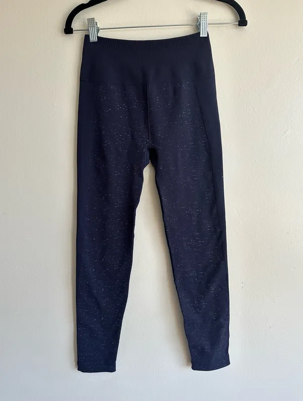 Lululemon Free to Flow 7/8 Leggings Navy Blue - Image 3