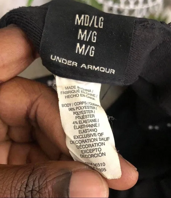 Under Armour Preloved Black baseball cap hat Size Med, elastic head band stretchy - Image 4