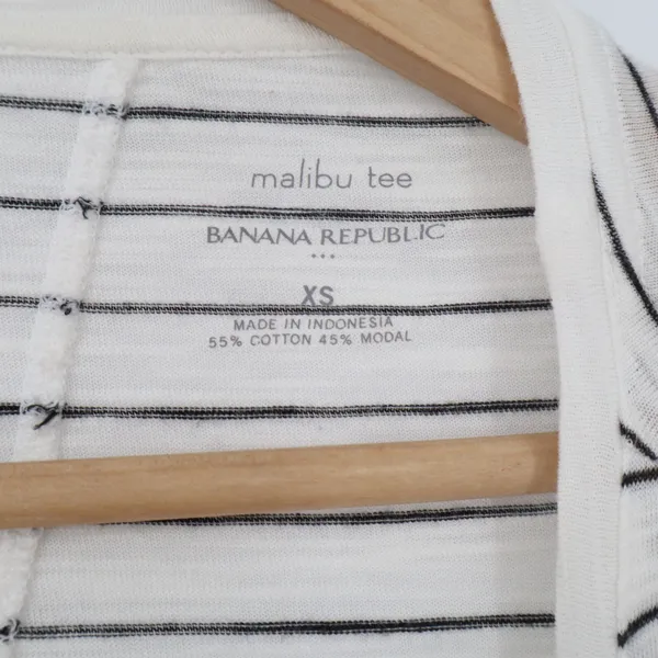 Banana Republic Long Sleeve Womens XS Malibu Tee White Striped Curved Hem EXCL - Image 2