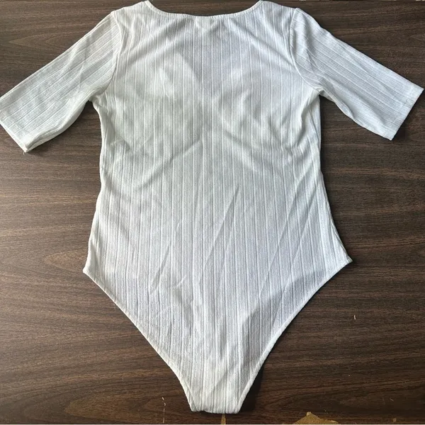 H&M White Bodysuit Top - Image 3