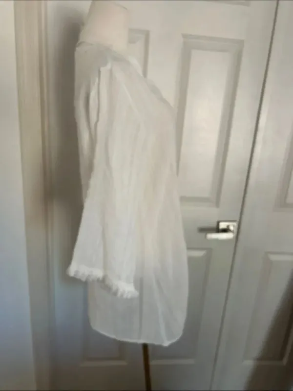 Robin Piccone NATALIE TUNIC, Color ECRU. Size Small, NWOT Display - Image 5