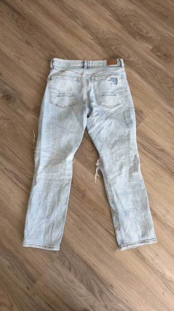 American Eagle Jeans - Image 2
