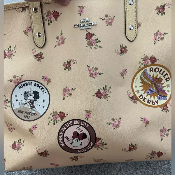 Coach x Disney Floral Tote Bag (NO WRISTLET) - Image 4