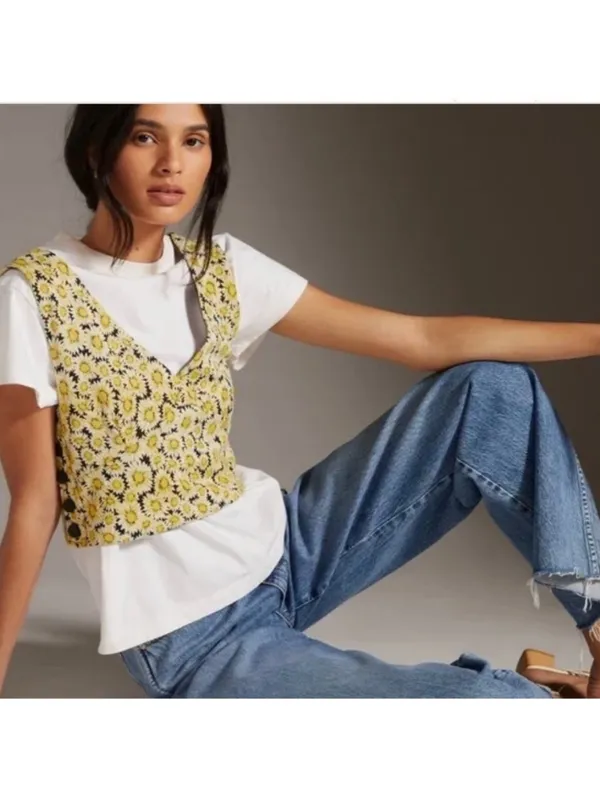 Maeve Anthropologie Floral Print Crop Knit Button Tank Top Vest Medium NEW NWT - Image 3