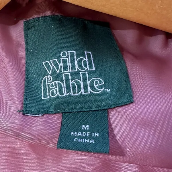 WILD FABLE Rose Pink Faux Fur Quilted Cropped Puffer Jacket Size Medium - Image 8
