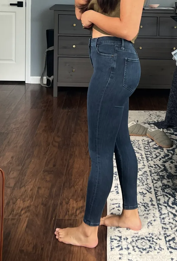 Stretchy and Comfortable Skinny Jeans - Image 4